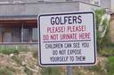Please read the sign Golfers #children #expose